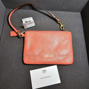 Coach B4/TeaRose Small Zippered Leather Wristlet Clutch Purse F49475 New W/ Tag